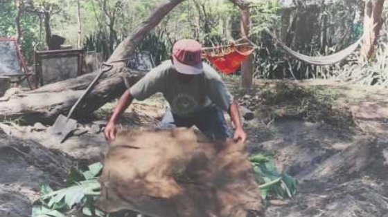 Pachamanca y Pisco en Wasipunko por Adam Weintrab